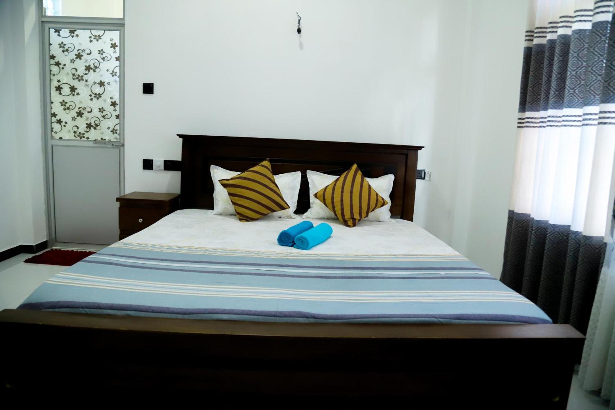 One 8 Mirissa Apartment Luaran gambar